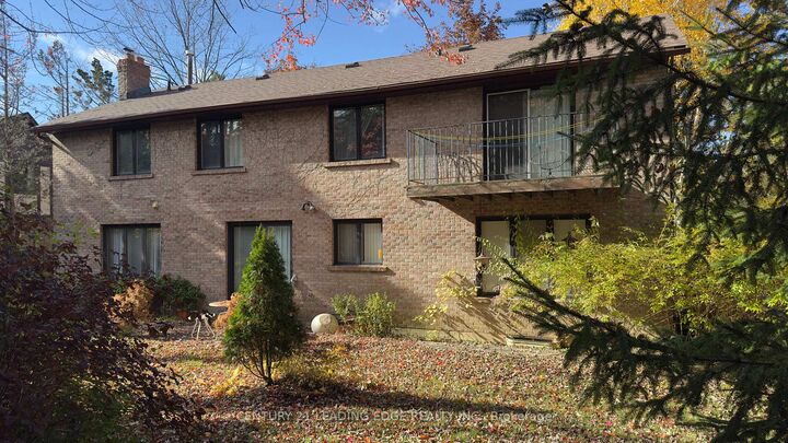 Property Photo:  117 Westwood Lane  ON L4C 6X8 