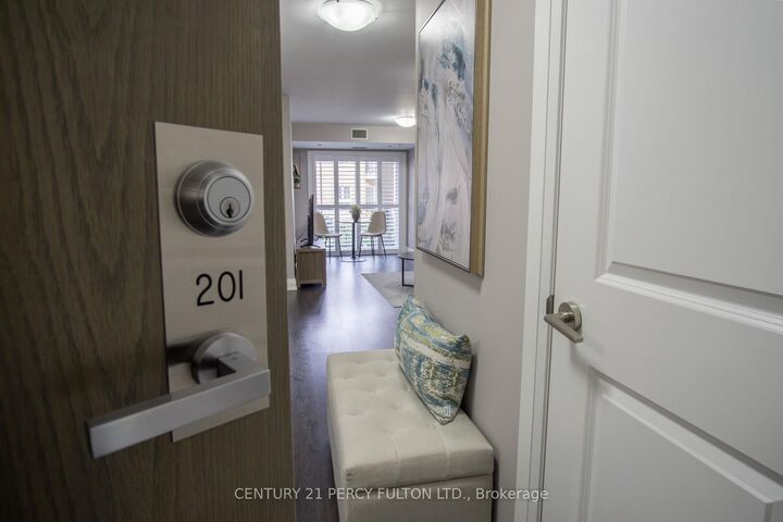 Property Photo: 481 Rupert Avenue 201 ON L4A 1Y7