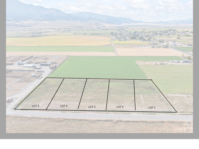 Property Photo: 165 E 650 N 2 UT 84754