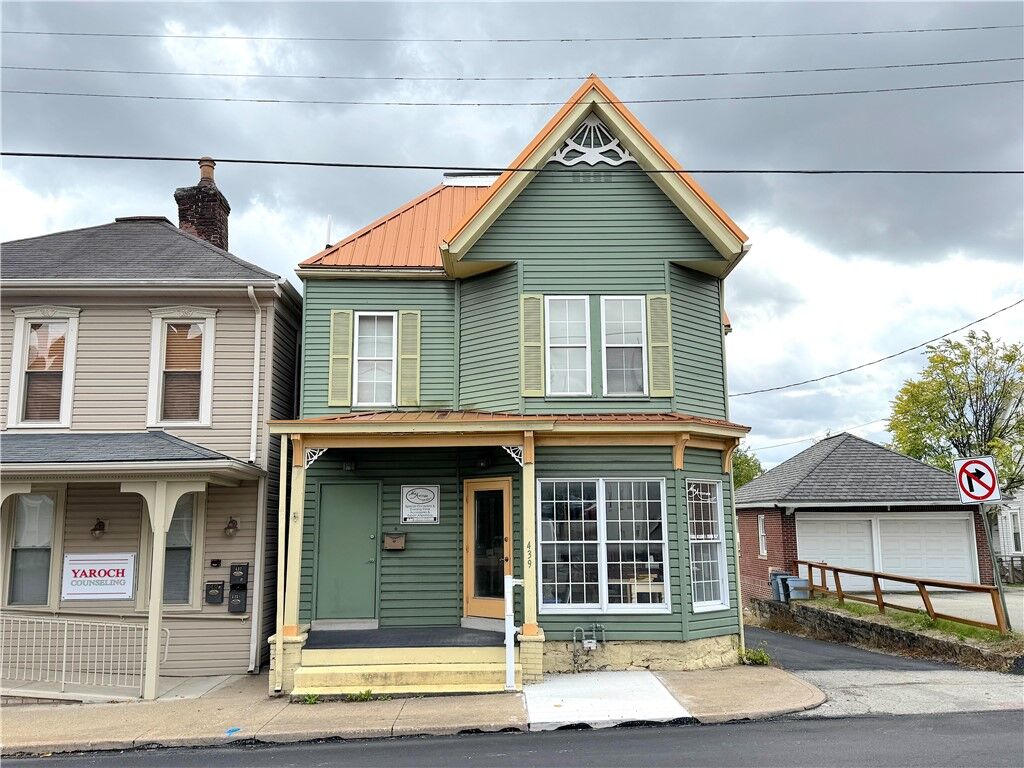 Property Photo:  439 S Maple Ave  PA 15601