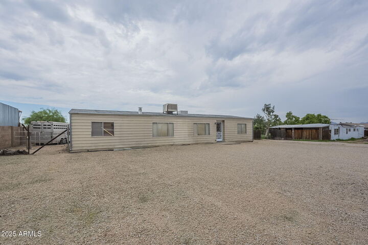 Property Photo:  2610 E Tonto Lane  AZ 85050