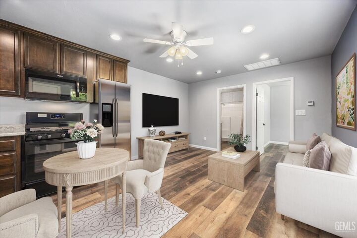 Property Photo:  6202 Ocean Jasper Drive  CA 93313 