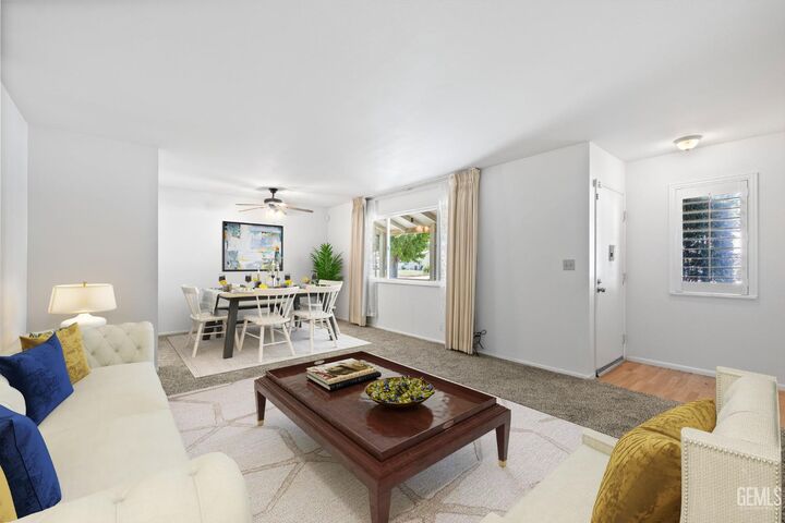 Property Photo:  900 Cherry Hills Drive  CA 93309 