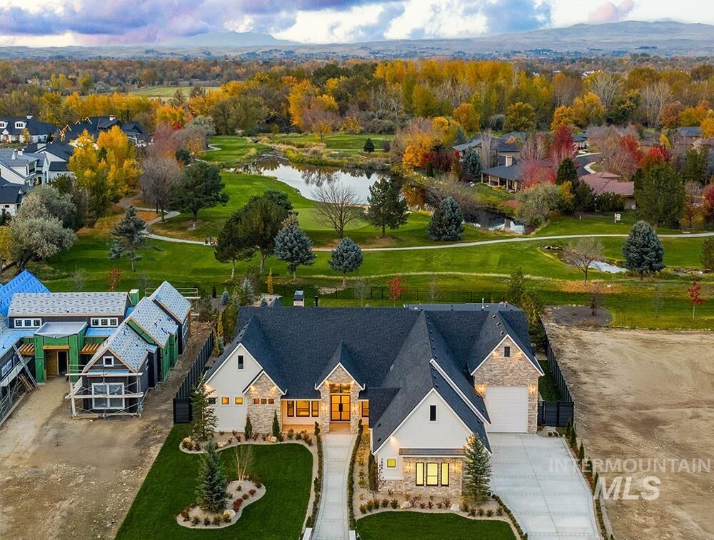 Property Photo: 1948 W Oakhampton Dr ID 83616