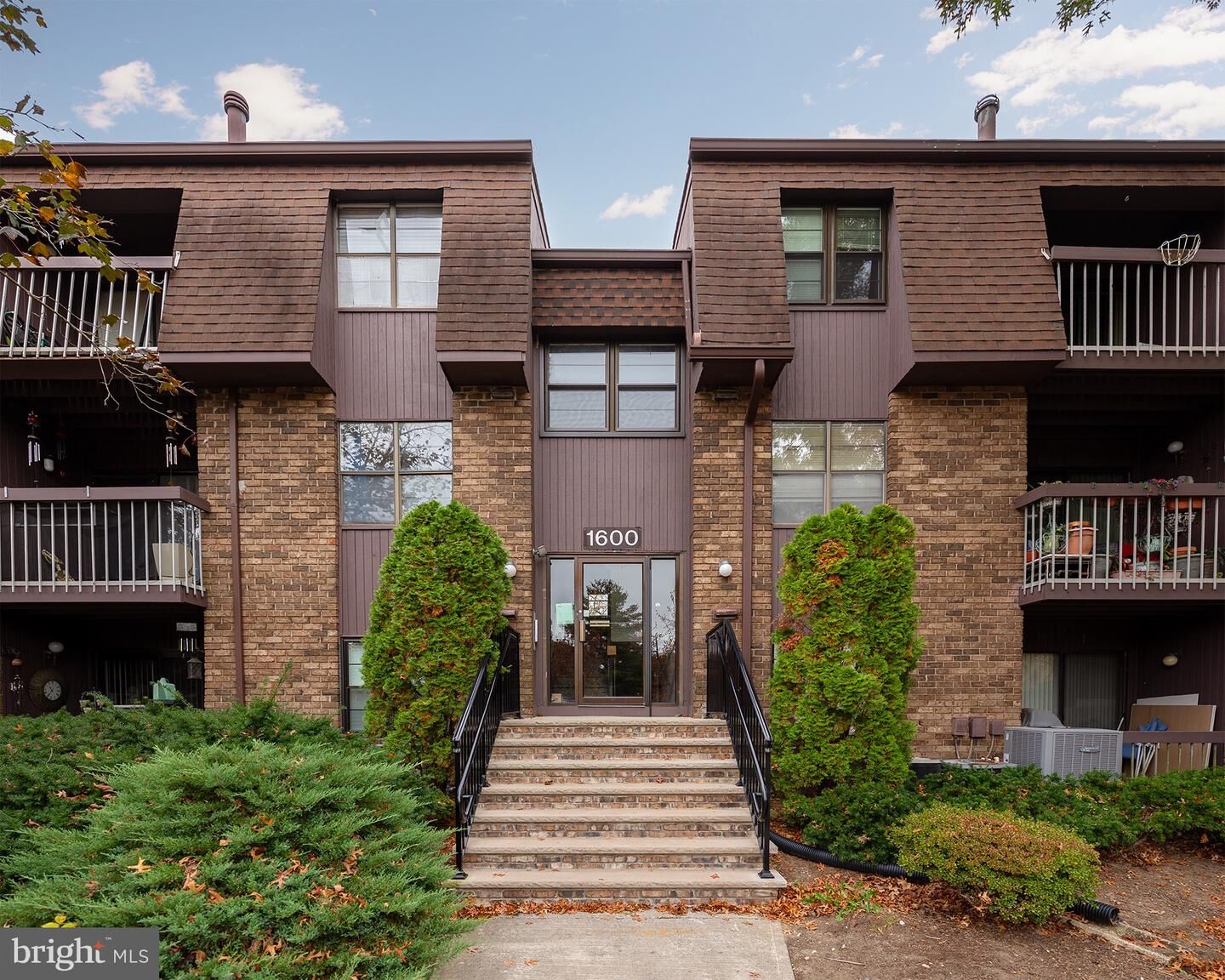 Property Photo: 1622 Country Mill Drive NJ 08512