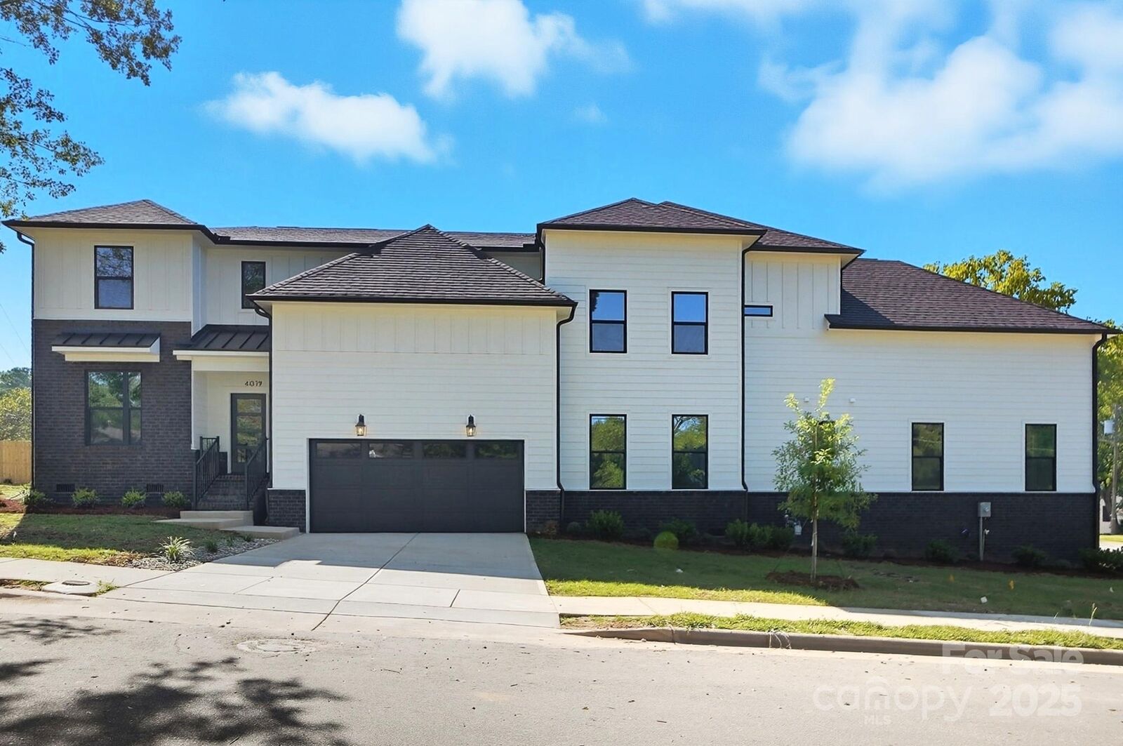 Property Photo:  4019 Sarah Drive  NC 28217 