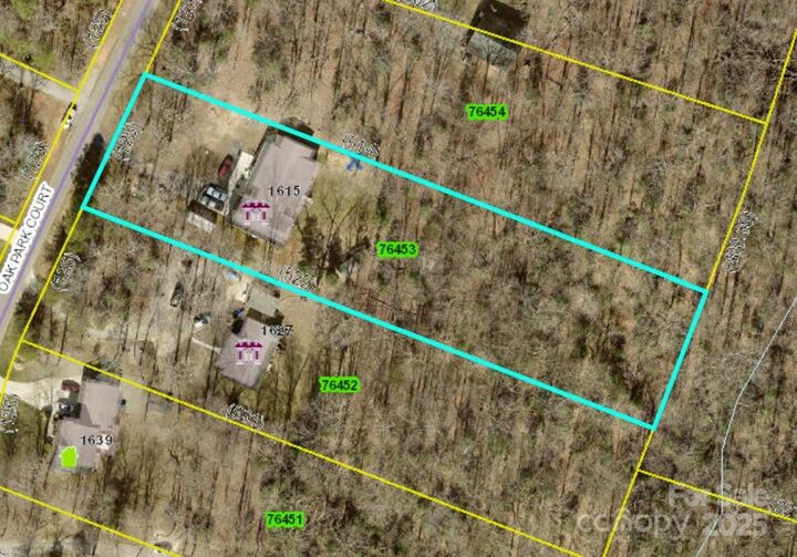 Property Photo:  1615 Oak Park Court  NC 28080