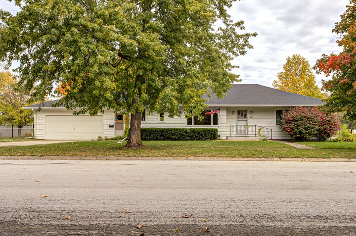 Property Photo: 421 Story Street IA 50248