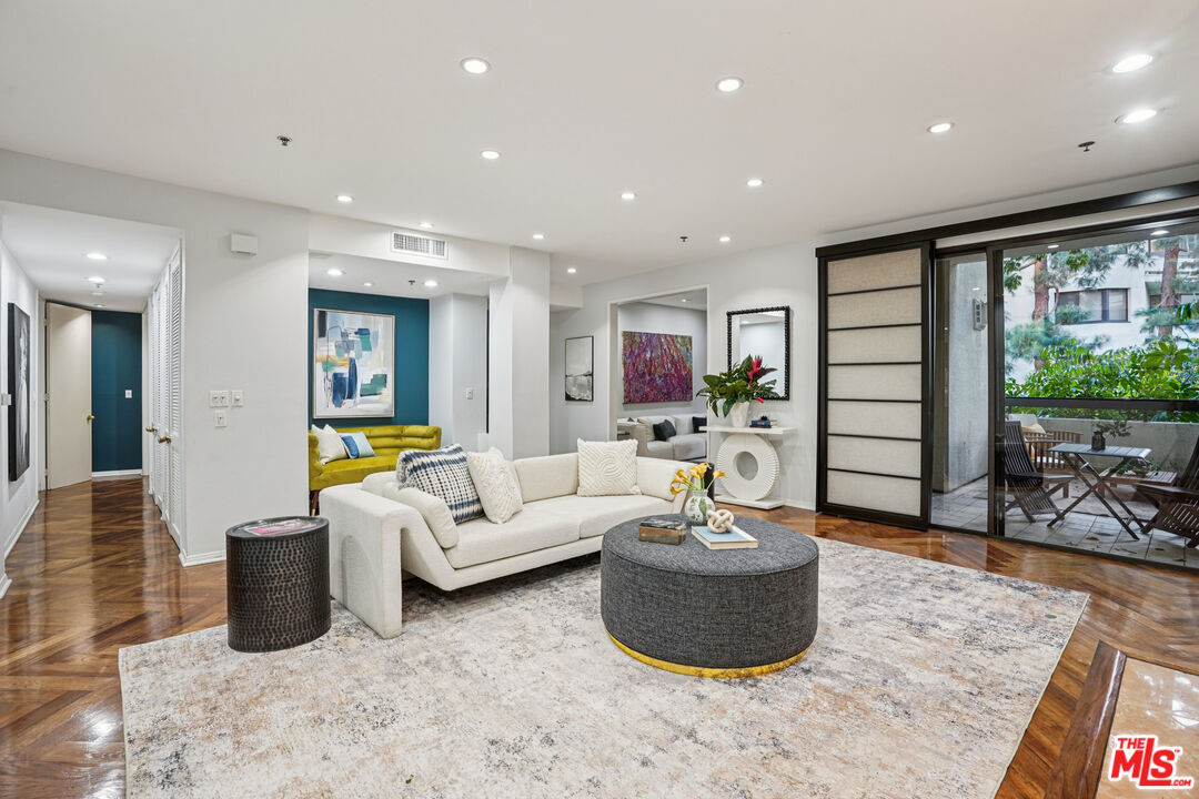 Property Photo:  2132 Century Park Ln  CA 90067 