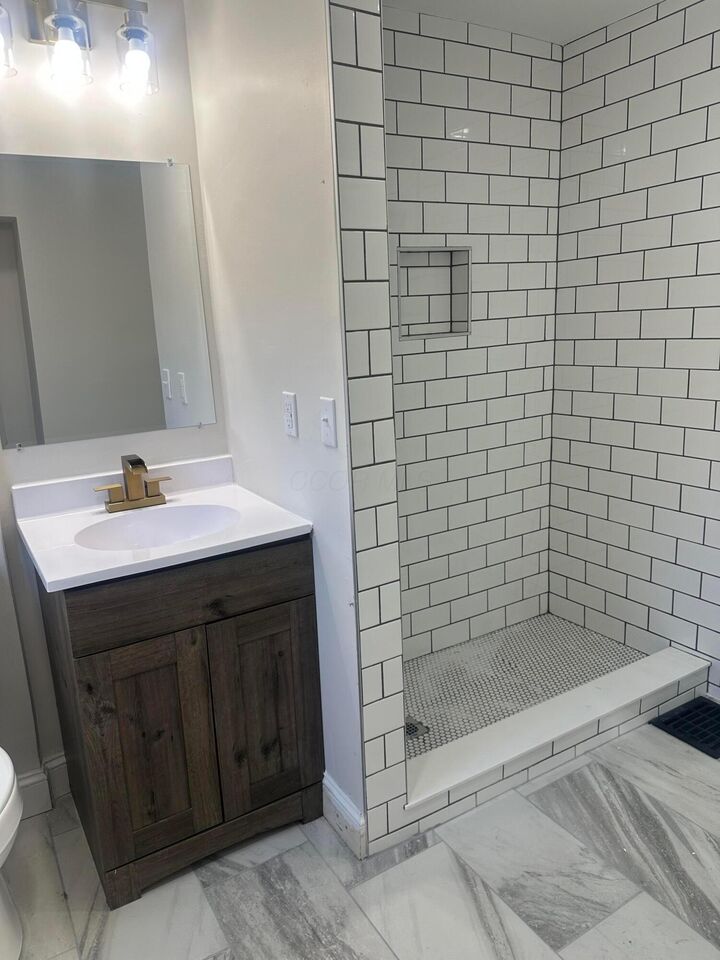 Property Photo:  1277 E 18th Avenue  OH 43211 