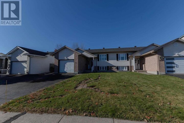 Property Photo:  933 Lake St  ON P6B 6K4