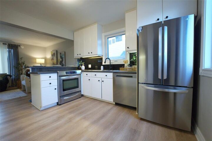 Property Photo:  353 Bronx Avenue  MB R2K 0Y9