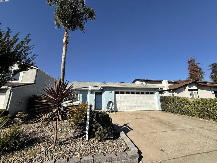 Property Photo: 250 Jacaranda Dr CA 94544