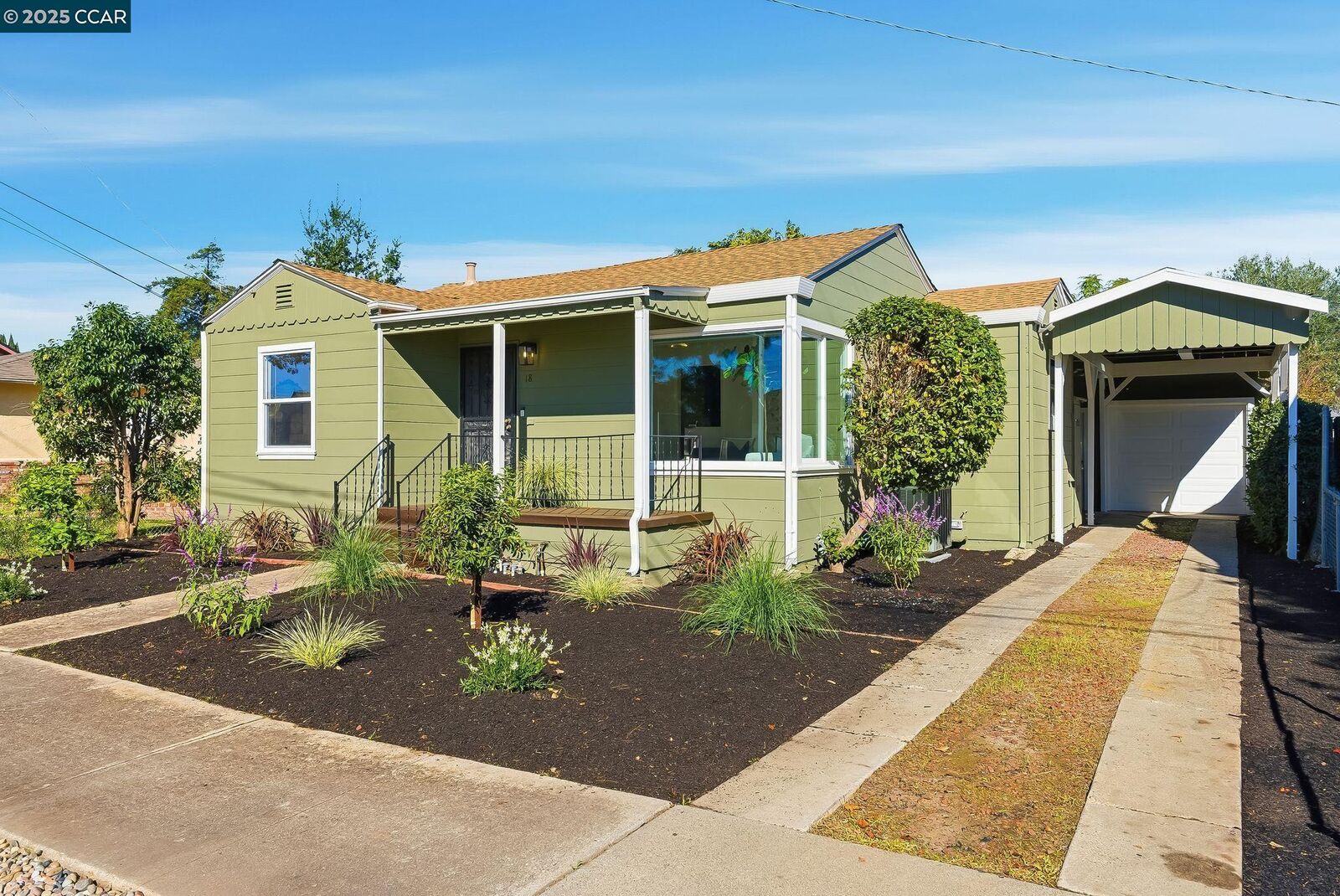 Property Photo:  18 W 17th St  CA 94509