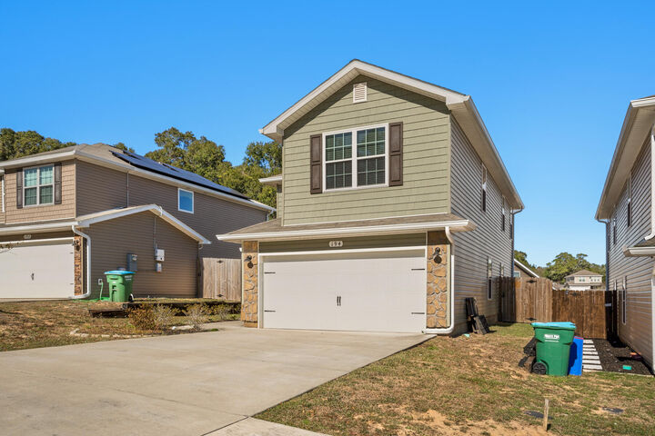 Property Photo:  194 Wainwright Drive  FL 32539 