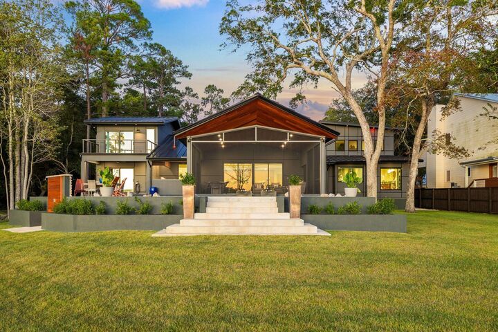 Property Photo:  1435 Bayshore Drive  FL 32578 