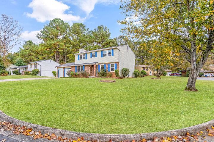 Property Photo:  6950 Cainwood Drive  GA 30349