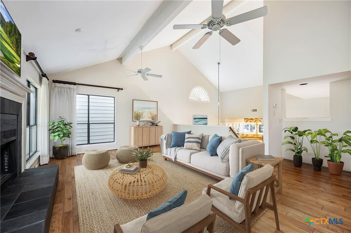 Property Photo:  5 Cypress Point  TX 78676 