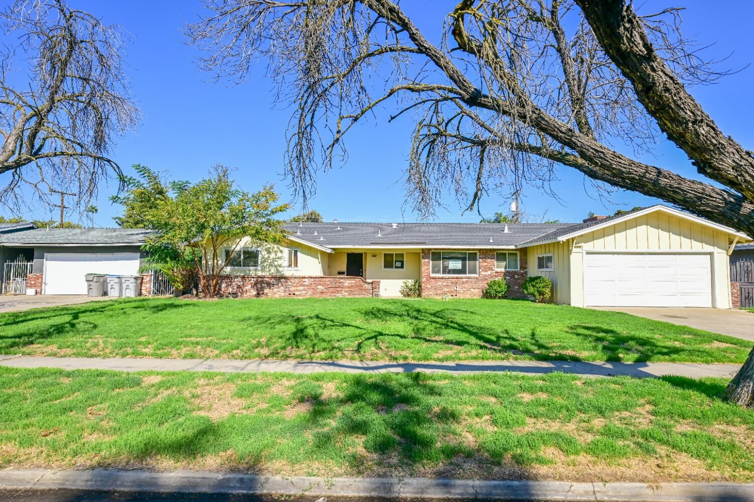 Property Photo:  4565 E Normal Avenue  CA 93703 