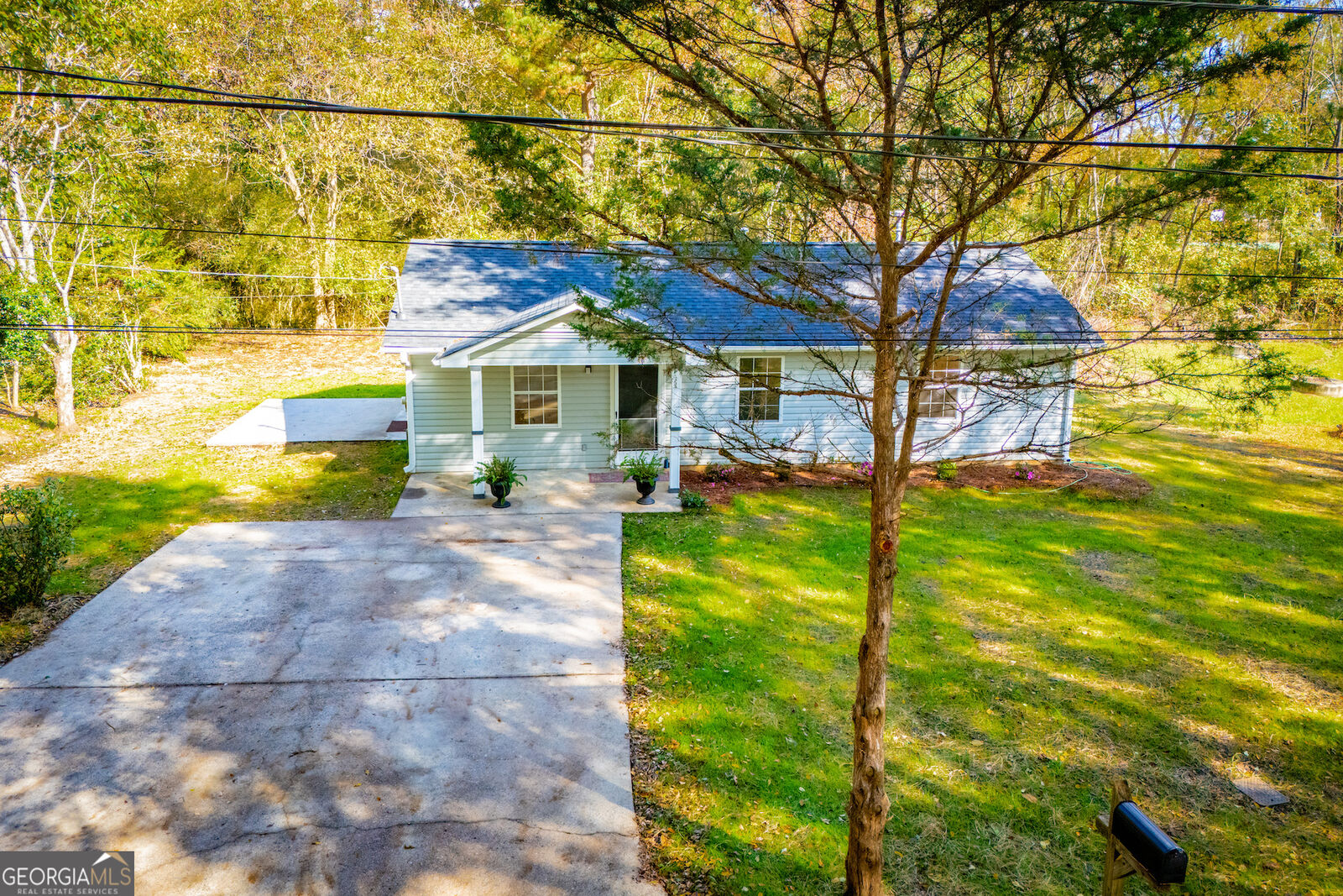 Property Photo: 406 Harmon Avenue GA 30117