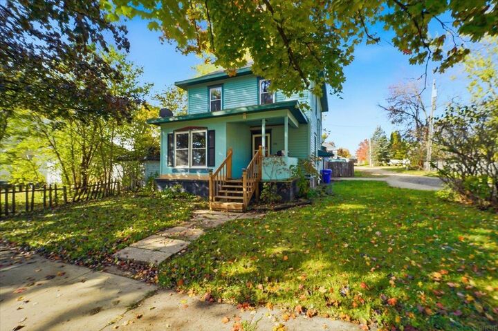 Property Photo: 410 1st Ave NW IA 50662