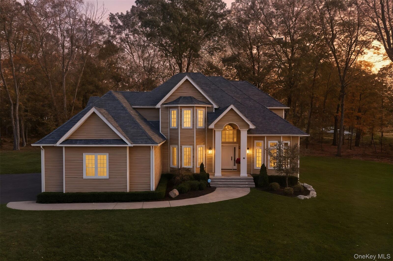 Property Photo:  20 Winding Lane  NY 10917 