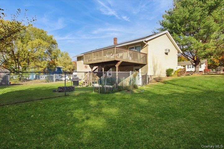 Property Photo:  1 Blossom Hill Drive  NY 12542 