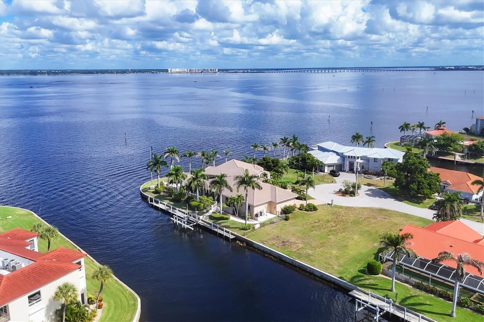 Property Photo:  7 Hibiscus Drive  FL 33950 