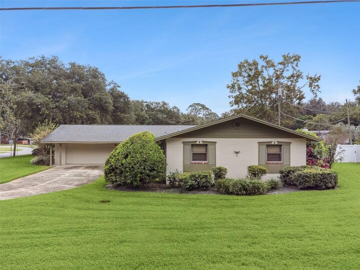 Property Photo:  2303 Washington Avenue  FL 32771