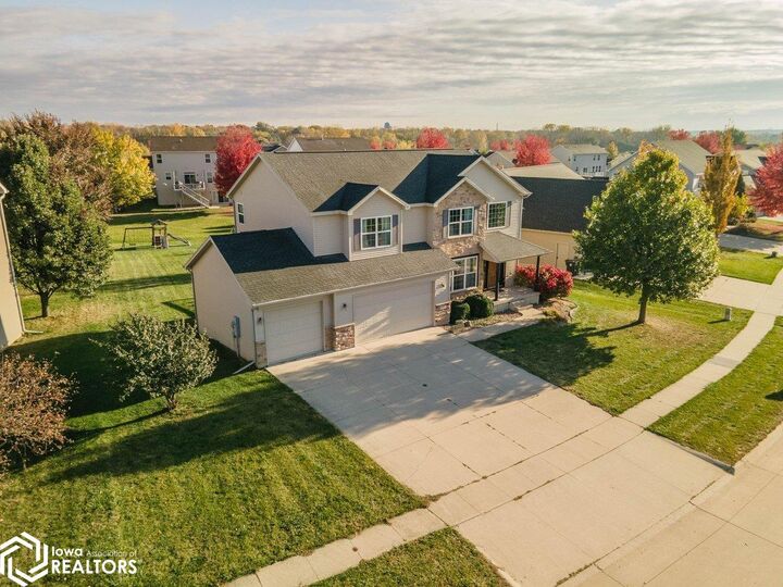 Property Photo:  1618 Quail Ridge Road  IA 50613 