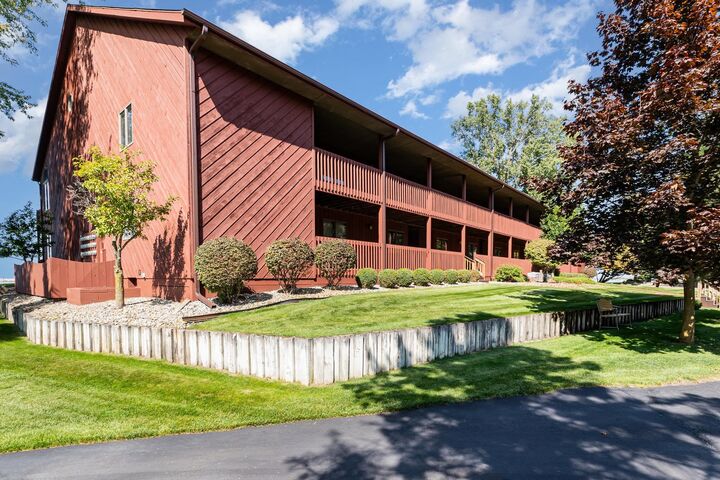 Property Photo: 331 Lakeview Drive #8 MI 48467