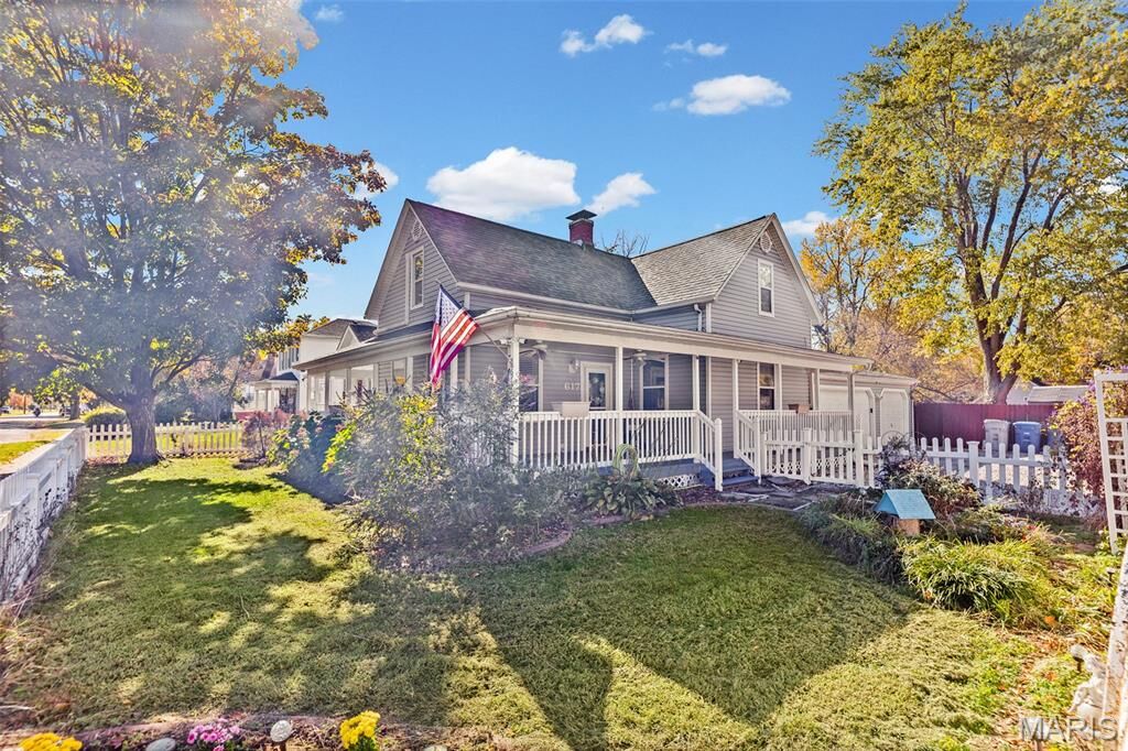 Property Photo: 617 N Morrison Avenue IL 62234