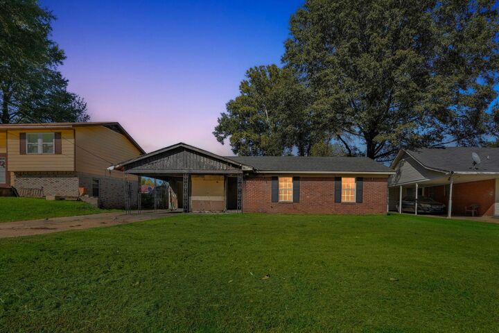 Property Photo:  1744 W Holmes Rd  TN 38109