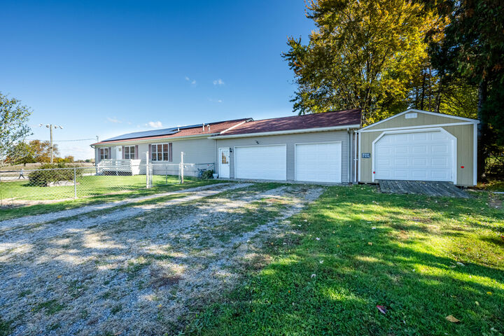 Property Photo: 301 N Grant Street MI 49113