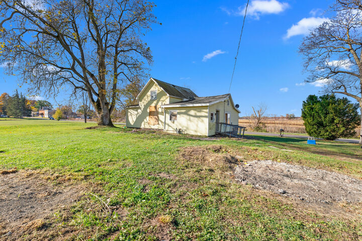 Property Photo:  219 N Hayward Street  MI 49255 