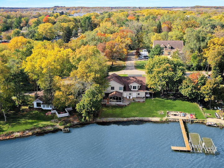 5012 W Lake Shore Drive  Wonder Lake IL 60097 photo