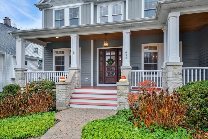 Property Photo:  453 Anthony Street  IL 60137 