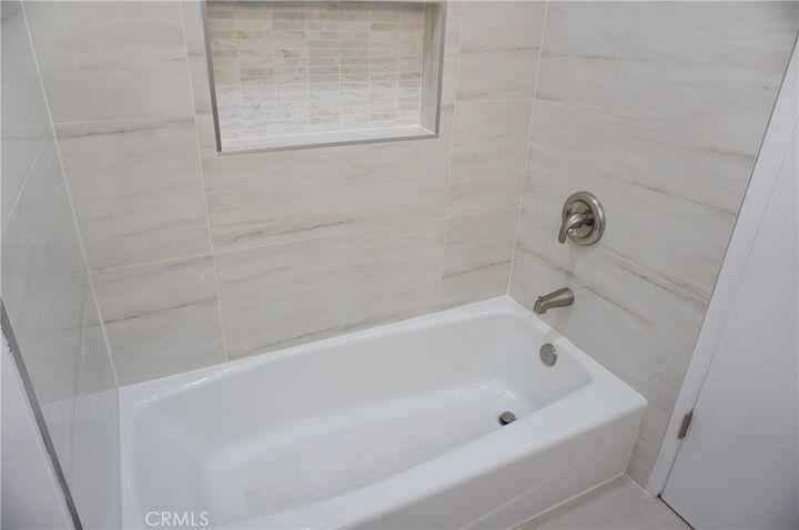 Property Photo: 3948 Pennsylvania Avenue CA 91214