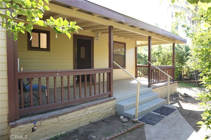 Property Photo: 3948 Pennsylvania Avenue CA 91214