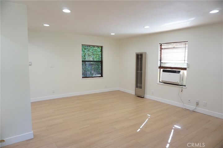 Property Photo:  3948 Pennsylvania Avenue  CA 91214 