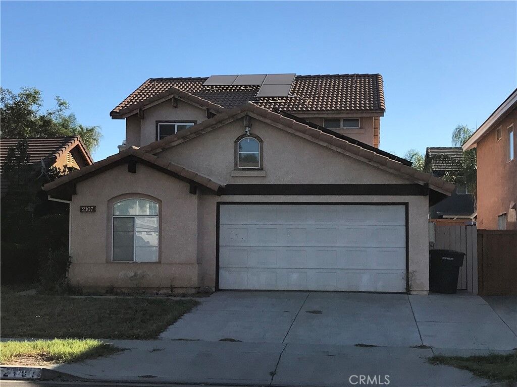 Property Photo:  2107 Star Thistle  CA 92571