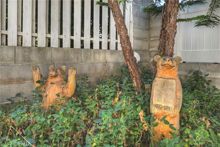 1349 S Center  Redlands CA 92373 photo