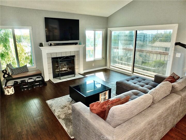 3600 E 4th 305  Long Beach CA 90814 photo