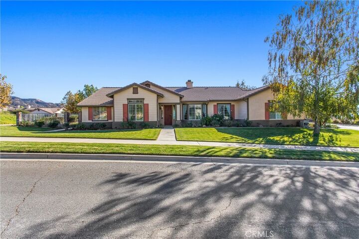 Property Photo:  35377 Shade Tree Road  CA 92399