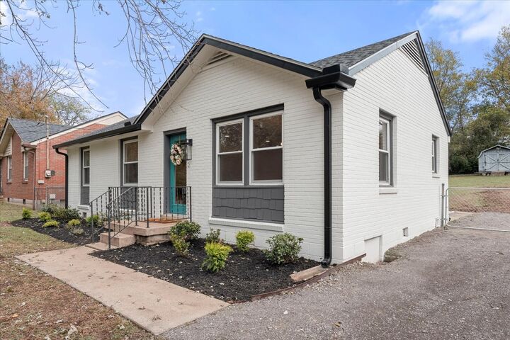 Property Photo:  1521 Rosedale Ave  TN 37207 