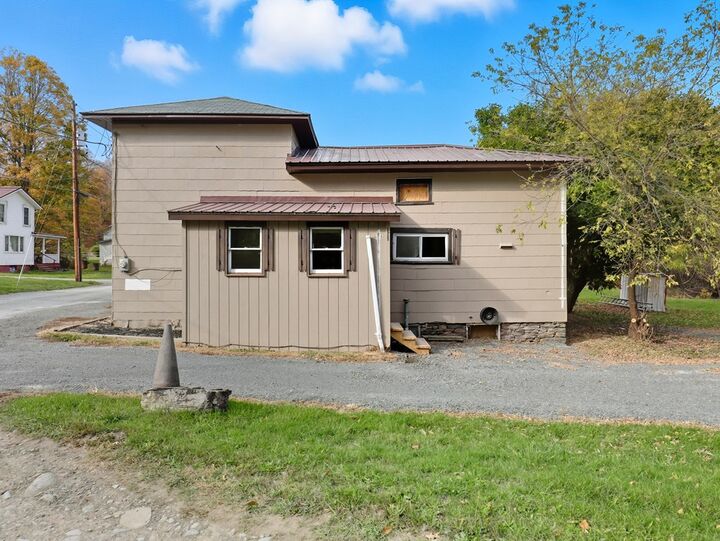 Property Photo: 55 Clinton St PA 17724