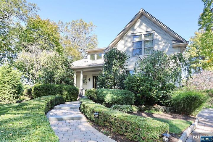 Property Photo:  323 Rivervale Avenue  NJ 07648 