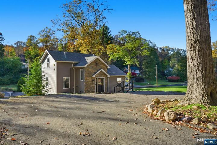 114 Townsend Road  Wanaque NJ 07465 photo