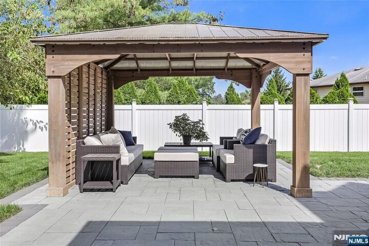 Property Photo: 82 Pocohontas Path NJ 07035