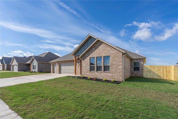 Property Photo: 99 N Banner Avenue AR 72730